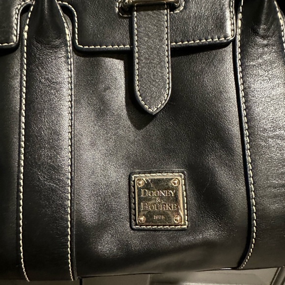 Dooney & Bourke bag - immaculate condition! Only used a couple of times. - Picture 2 of 7